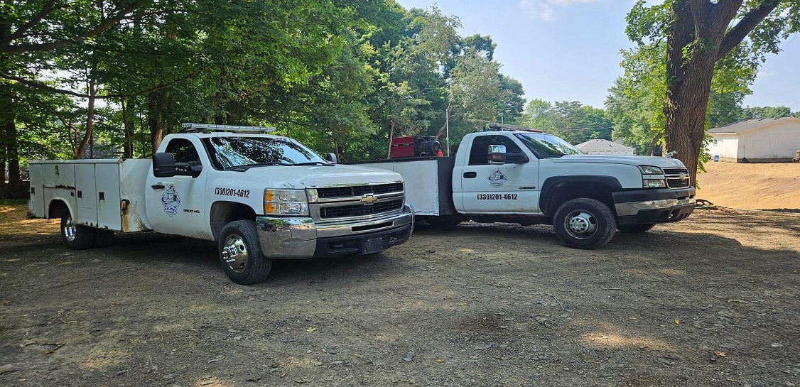 roadside repair trucks